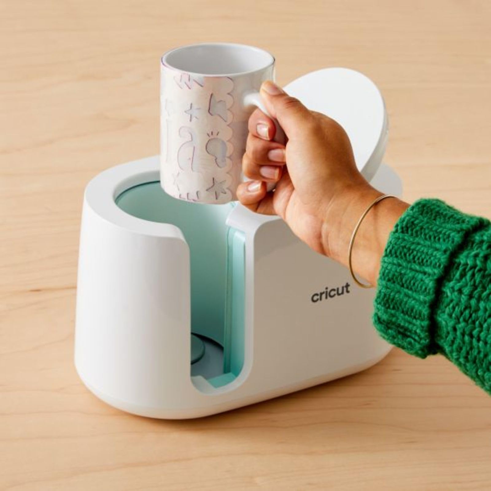 Cricut Beveled Blank, Ceramic-Coated, Dishwasher & Microwave Safe Mug to Decorate, Mug Press & Infusible Ink Compatible,12 Oz Sublimation, Ideal for Crafts and Printing, 6 Count, White.